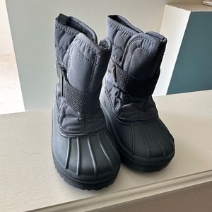 Navy infant The Children’s Place boots